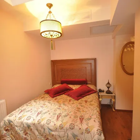 מלון Merial Sultanahmet 3*